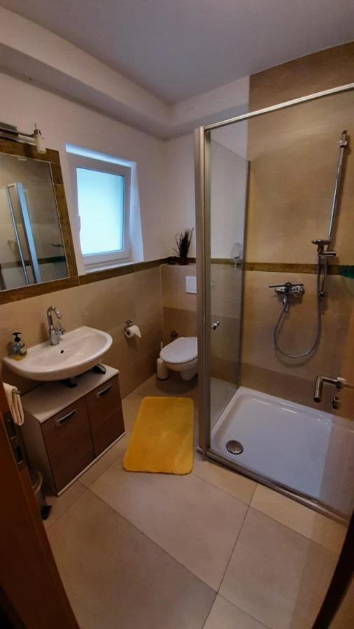 Casa La Vino Apartment ไลเวน ภายนอก รูปภาพ